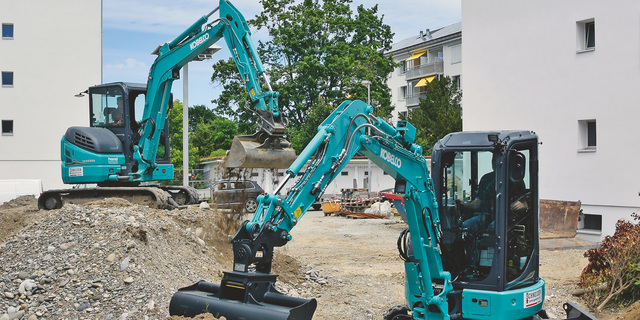 Kobelco Baumaschinenmiete Bagger und Lader