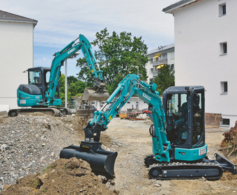 Kobelco Baumaschinenmiete Bagger und Lader